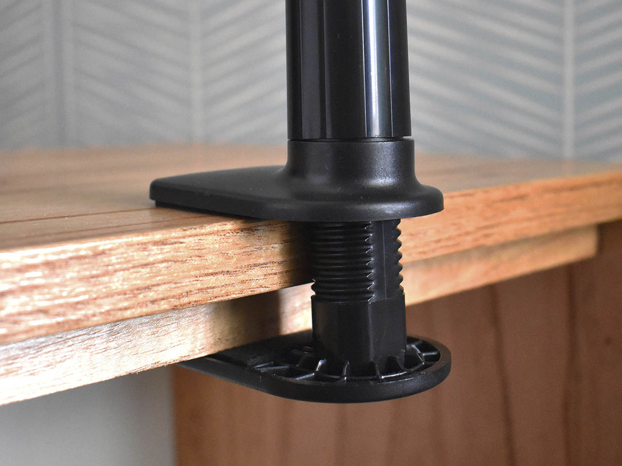 soporte de brazo flexible para celular o tablet nisuta